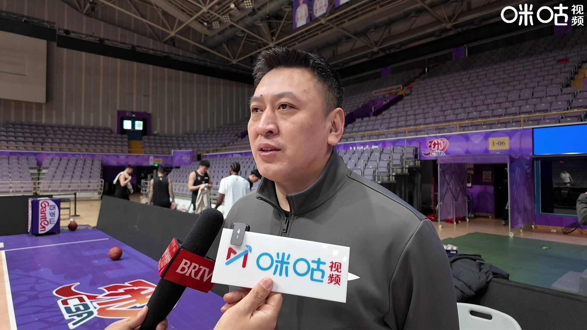 关于浙江队：经我俱乐部推荐王世龙加盟南京同曦教练组的信息