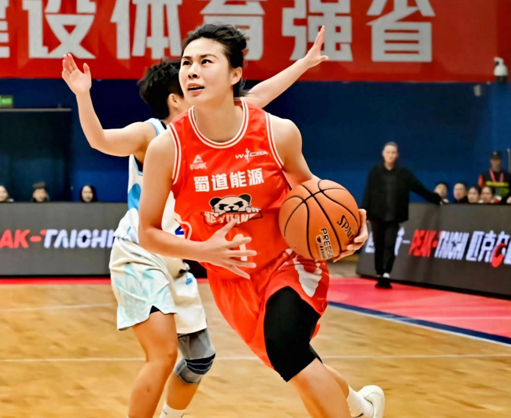 开云体育登录-仅出战10分三战最少！张子宇12+4早早打卡宫鲁鸣保护她为淘汰赛的简单介绍