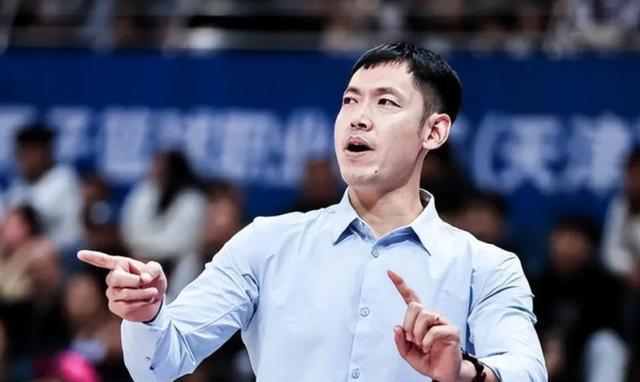 开云体育电脑版-关于重磅转会！媒体人：张庆鹏接近出任北控男篮主帅的信息