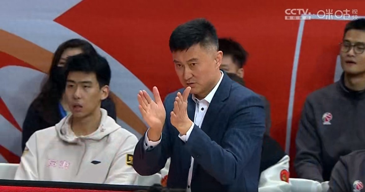 客场大胜，球队取得重要胜利的简单介绍